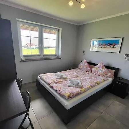 Comfortable Premium Class Shared Swimming Pool *