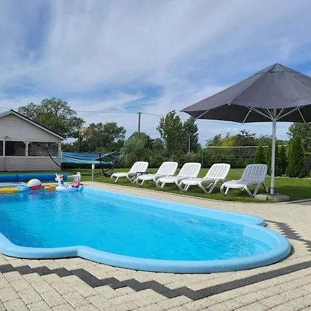 Comfortable Premium Class Apartment, Shared Swimming Pool, Apartament Gąski