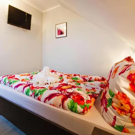 Апартаменты Comfortable Premium Class Apartment, Shared Swimming Pool,