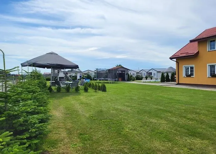 Comfortable Premium Class Apartment, Shared Swimming Pool, Appartement Gąski